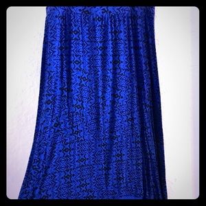 Long skirt. Layered skirt.